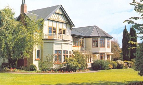 马来西亚思特雅大学生活方便吗？周边配套揭秘